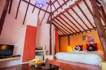 B52 Beach Resort