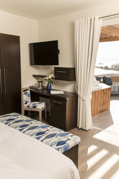 Aranwa Paracas Resort & Spa