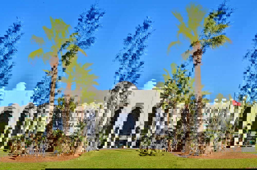 Royal Garden Palace (Families and Couples)