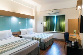 Microtel By Wyndham South Forbes Near Nuvali