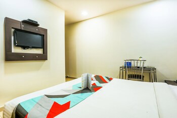 Fabexpress Adore Inn