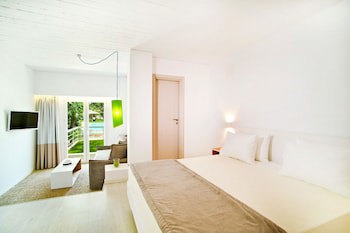 Marathon Beach Resort