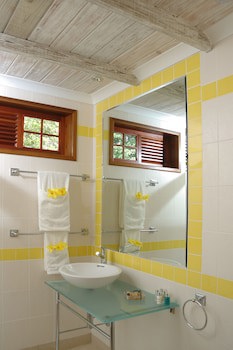 Bequia Beach Hotel Luxury Resort & Spa