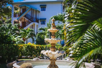 Bequia Beach Hotel Luxury Resort & Spa