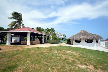 Beyond Sunset Resort & Villas