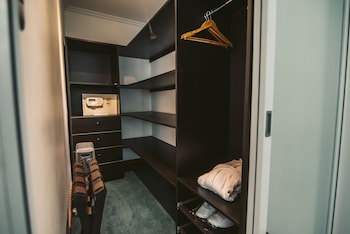 El Polo Apart Hotel & Suites
