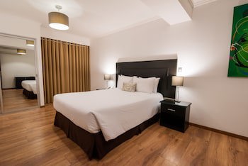 El Polo Apart Hotel & Suites