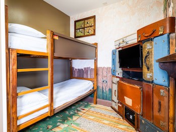Chessington Safari Hotel