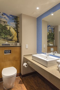 Chessington Safari Hotel