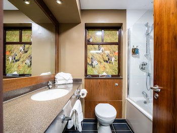 Chessington Safari Hotel