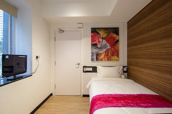 12Fly Hotel