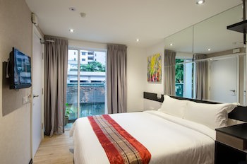 12Fly Hotel