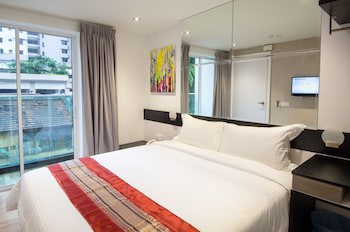 12Fly Hotel