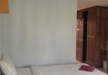 Baan Busaba Hotel