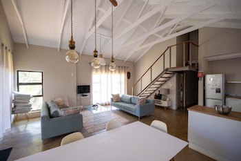 Bushriver Lodge