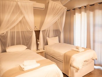 Bushriver Lodge