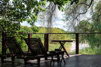 Bushriver Lodge