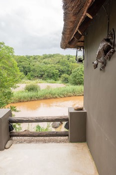 Bushriver Lodge