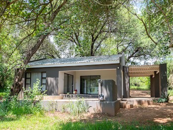 Bushriver Lodge