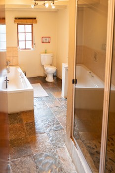 Bushriver Lodge