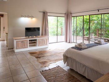 Bushriver Lodge