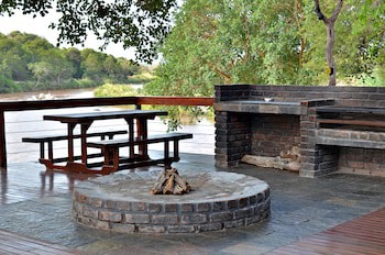 Bushriver Lodge