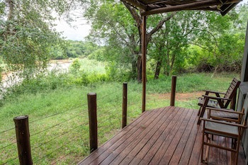 Bushriver Lodge