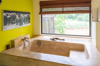 Bushriver Lodge