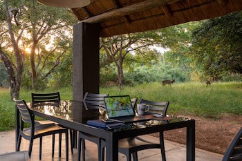 Bushriver Lodge