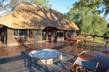 Bushriver Lodge