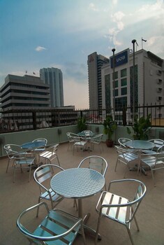 Hotel A-One