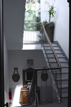 Caffe Dell Arte Boutique Rooms