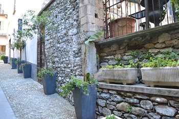 Caffe Dell Arte Boutique Rooms