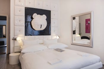 Caffe Dell Arte Boutique Rooms