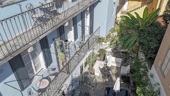 Caffe Dell Arte Boutique Rooms