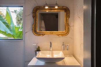 Caffe Dell Arte Boutique Rooms