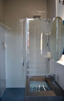 Caffe Dell Arte Boutique Rooms