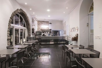 Caffe Dell Arte Boutique Rooms