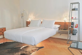 Caffe Dell Arte Boutique Rooms