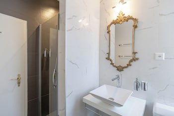 Caffe Dell Arte Boutique Rooms