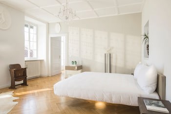 Caffe Dell Arte Boutique Rooms