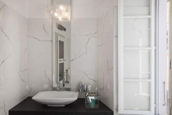 Caffe Dell Arte Boutique Rooms