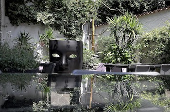 Caffe Dell Arte Boutique Rooms