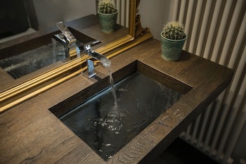 Caffe Dell Arte Boutique Rooms
