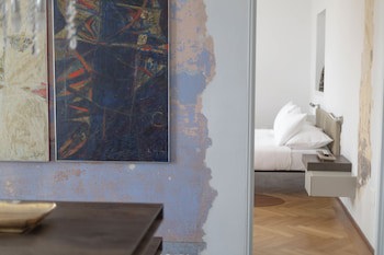 Caffe Dell Arte Boutique Rooms