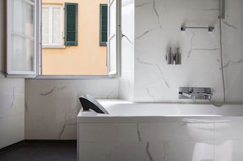 Caffe Dell Arte Boutique Rooms