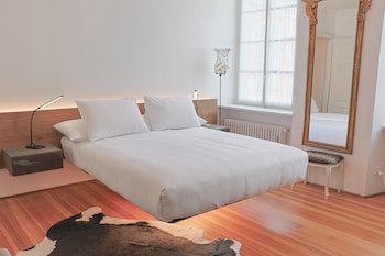Caffe Dell Arte Boutique Rooms