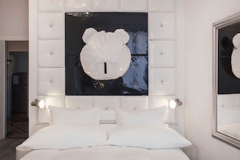 Caffe Dell Arte Boutique Rooms