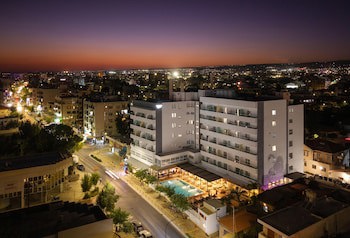 Pefkos Hotel