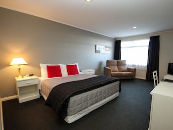 Champers Motor Inn